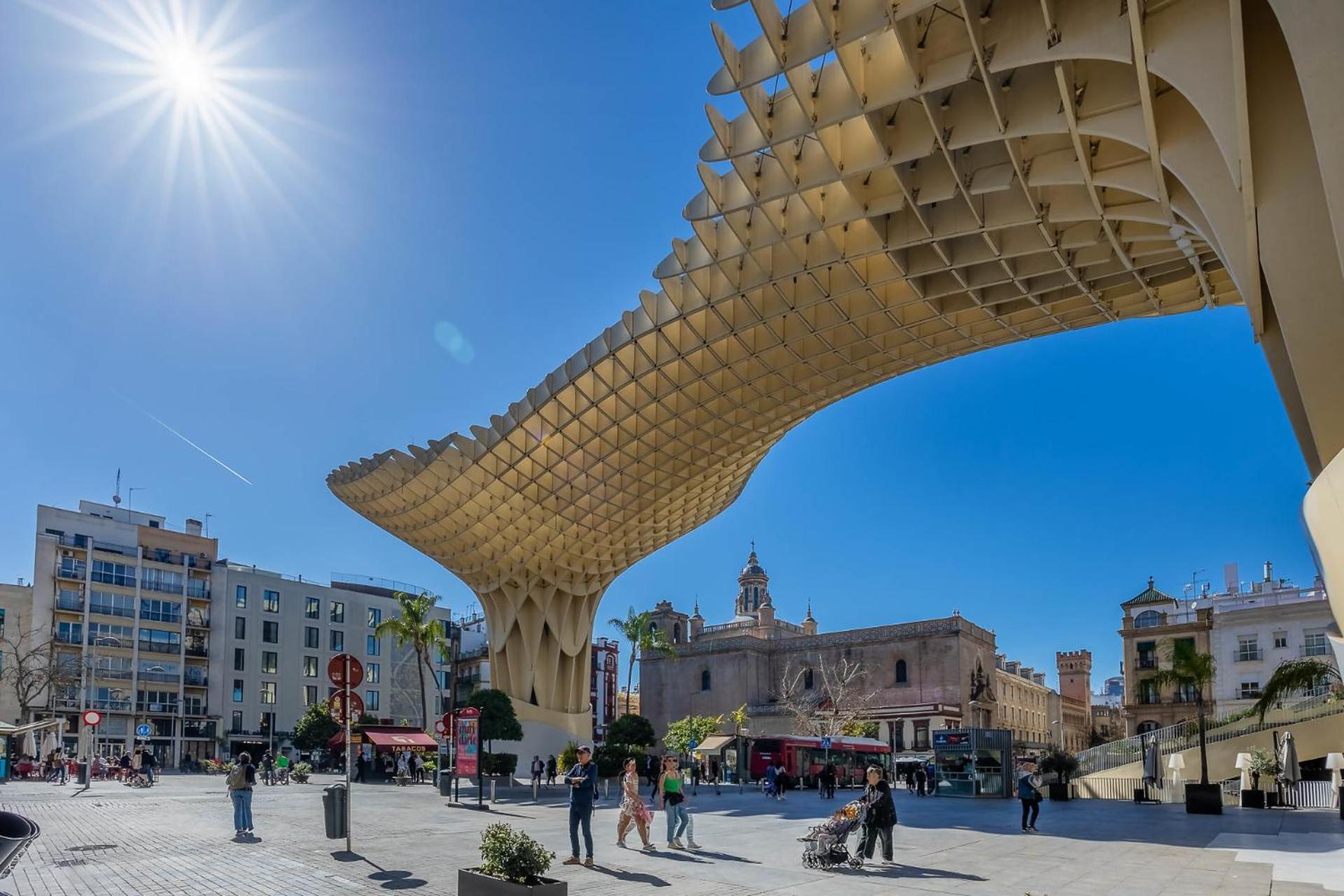 Comfy Away - Estudio En Patio De Vecinos En Las Setas Seville Luaran gambar