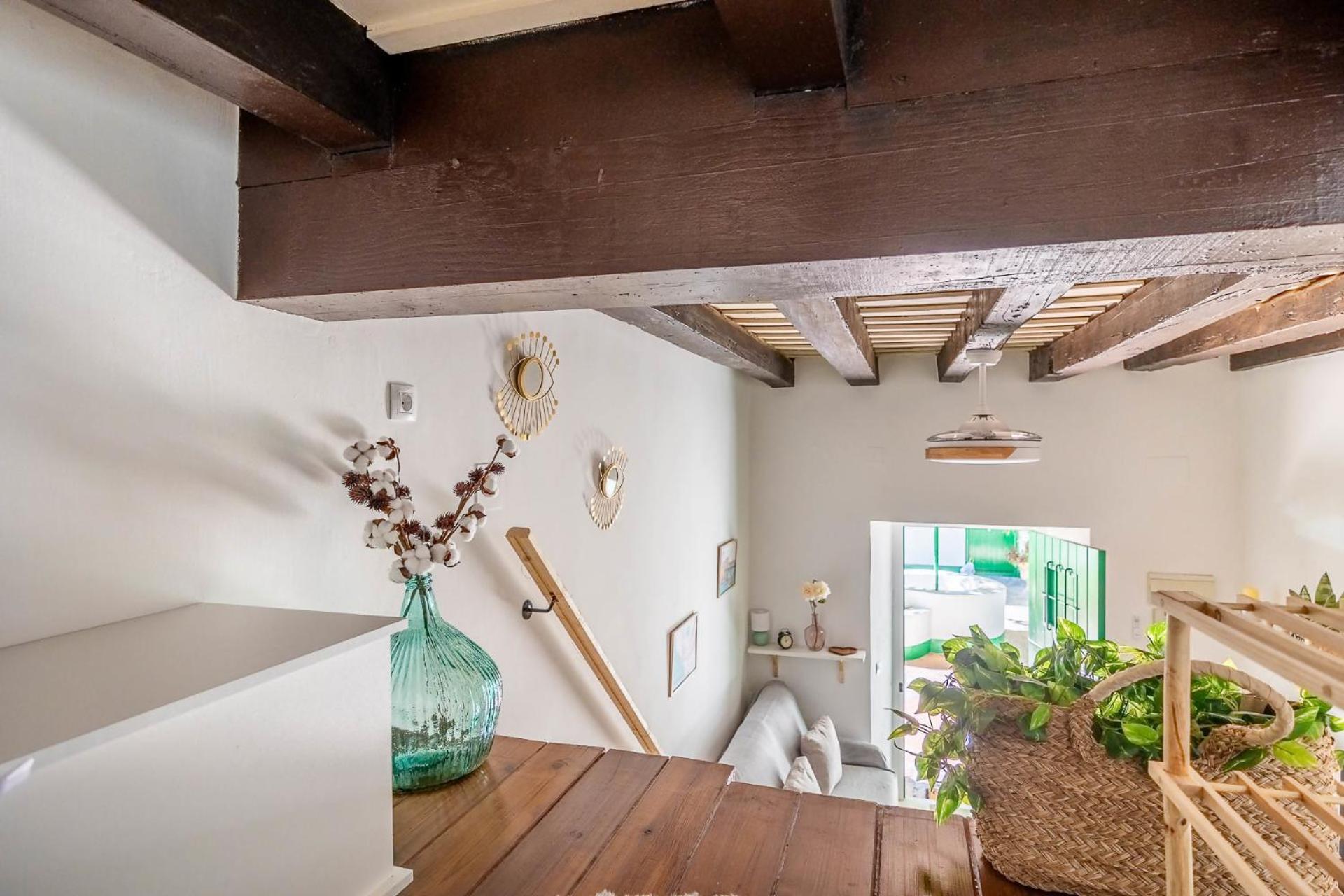 Comfy Away - Estudio En Patio De Vecinos En Las Setas Seville Luaran gambar
